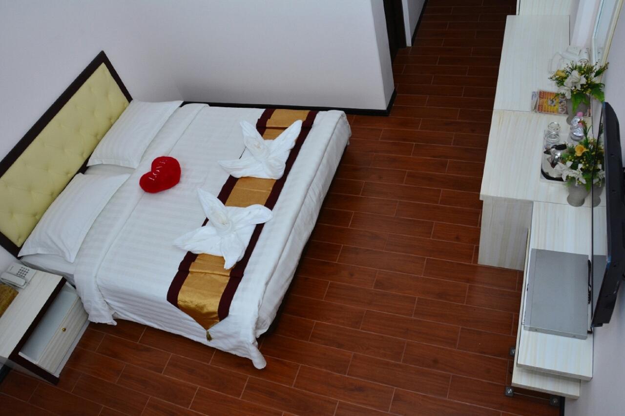 Platinum River View Hotel Rangun Kültér fotó